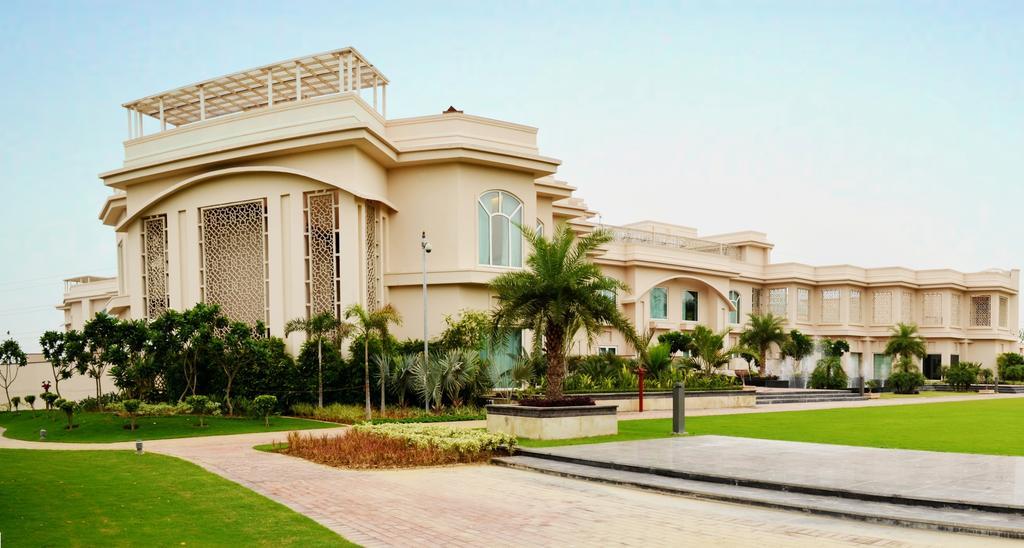 The Umrao Hotel New Delhi Exterior photo